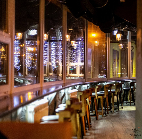River's bar